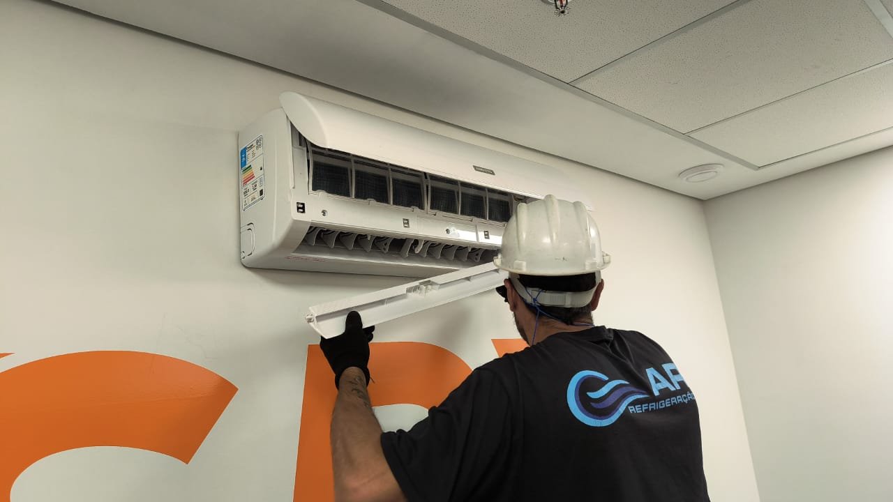 manutenção preventiva de ar condicionado em curitiba